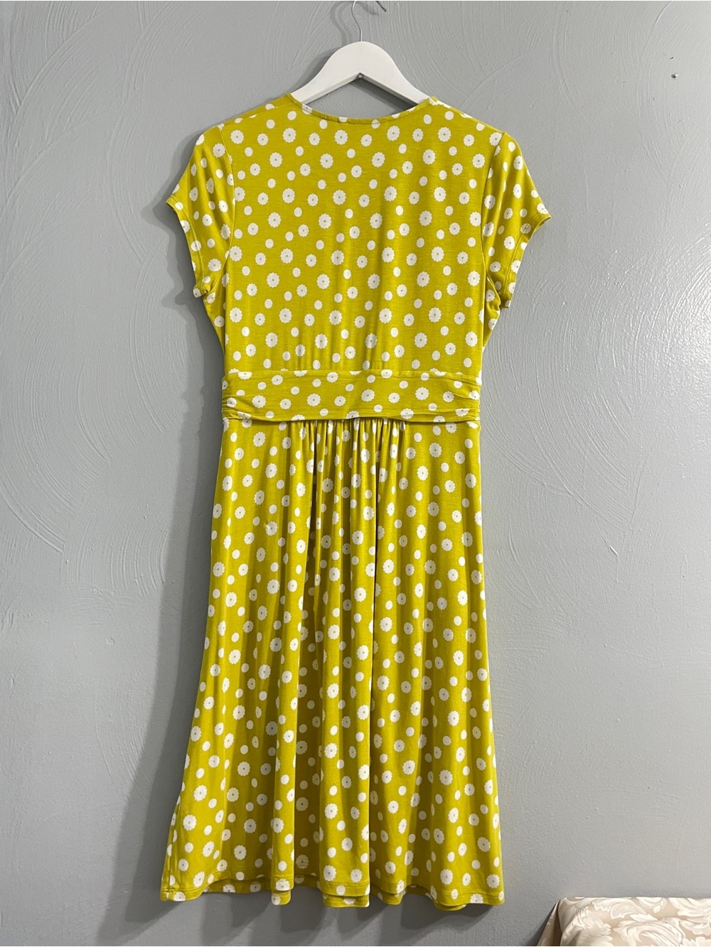 Boden Lola Daisy Print Wrap Jersey Dress - Picture 8 of 12